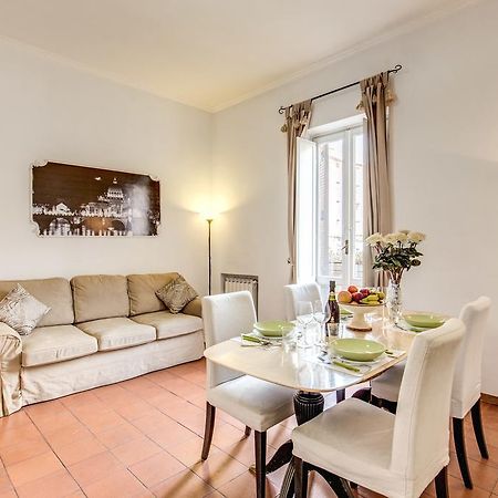 Finally In Rome Extérieur photo