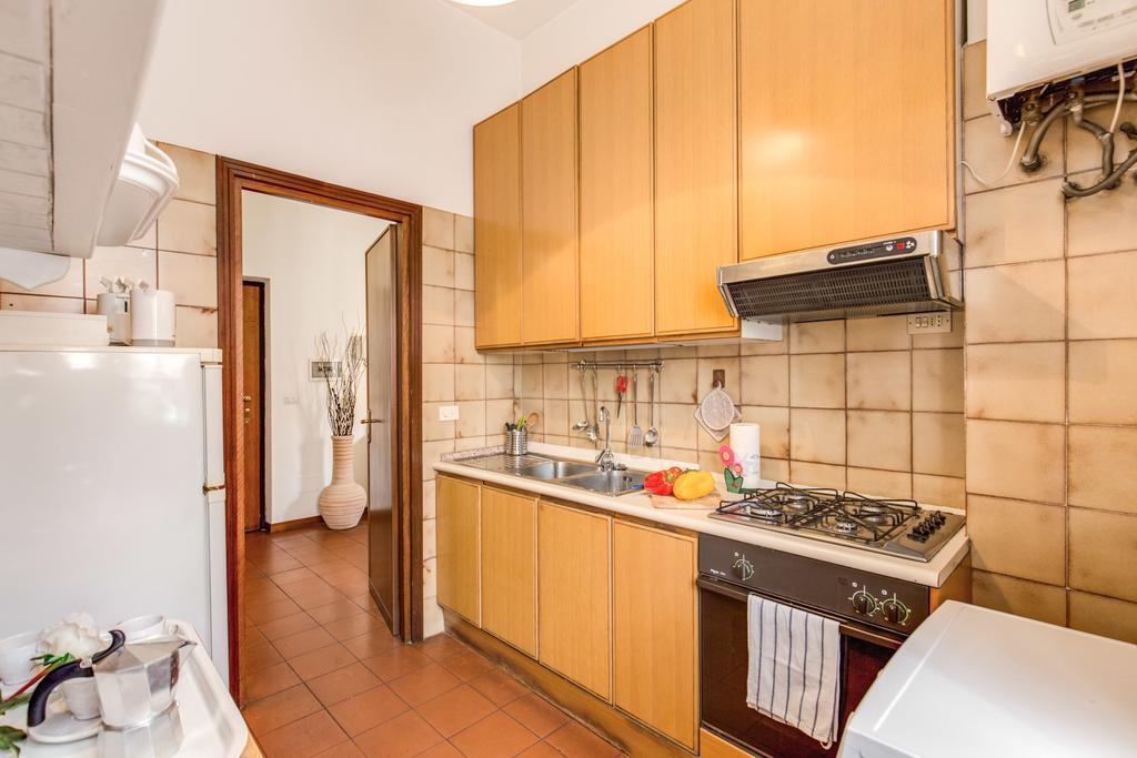 Finally In Rome Extérieur photo