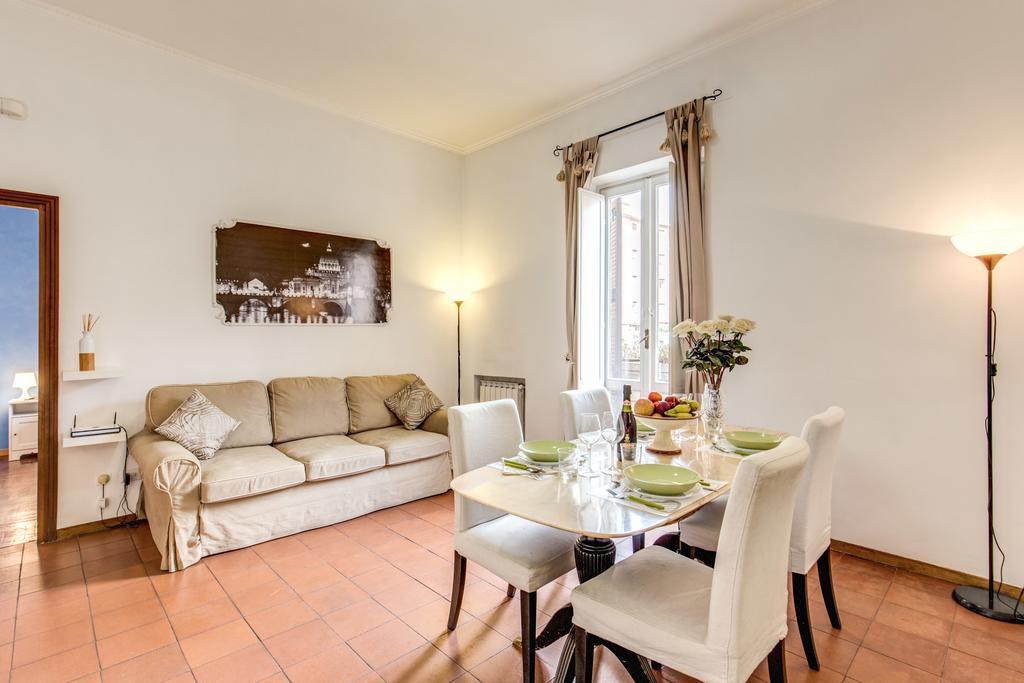 Finally In Rome Extérieur photo