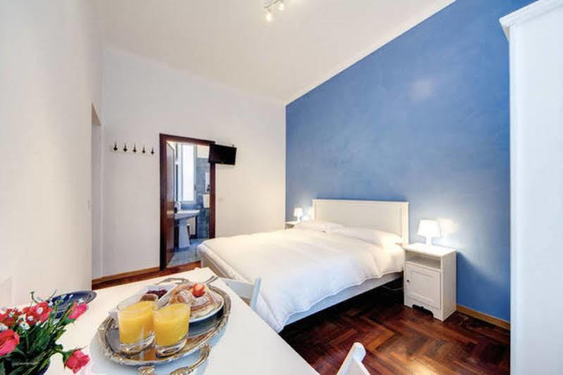 Finally In Rome Extérieur photo