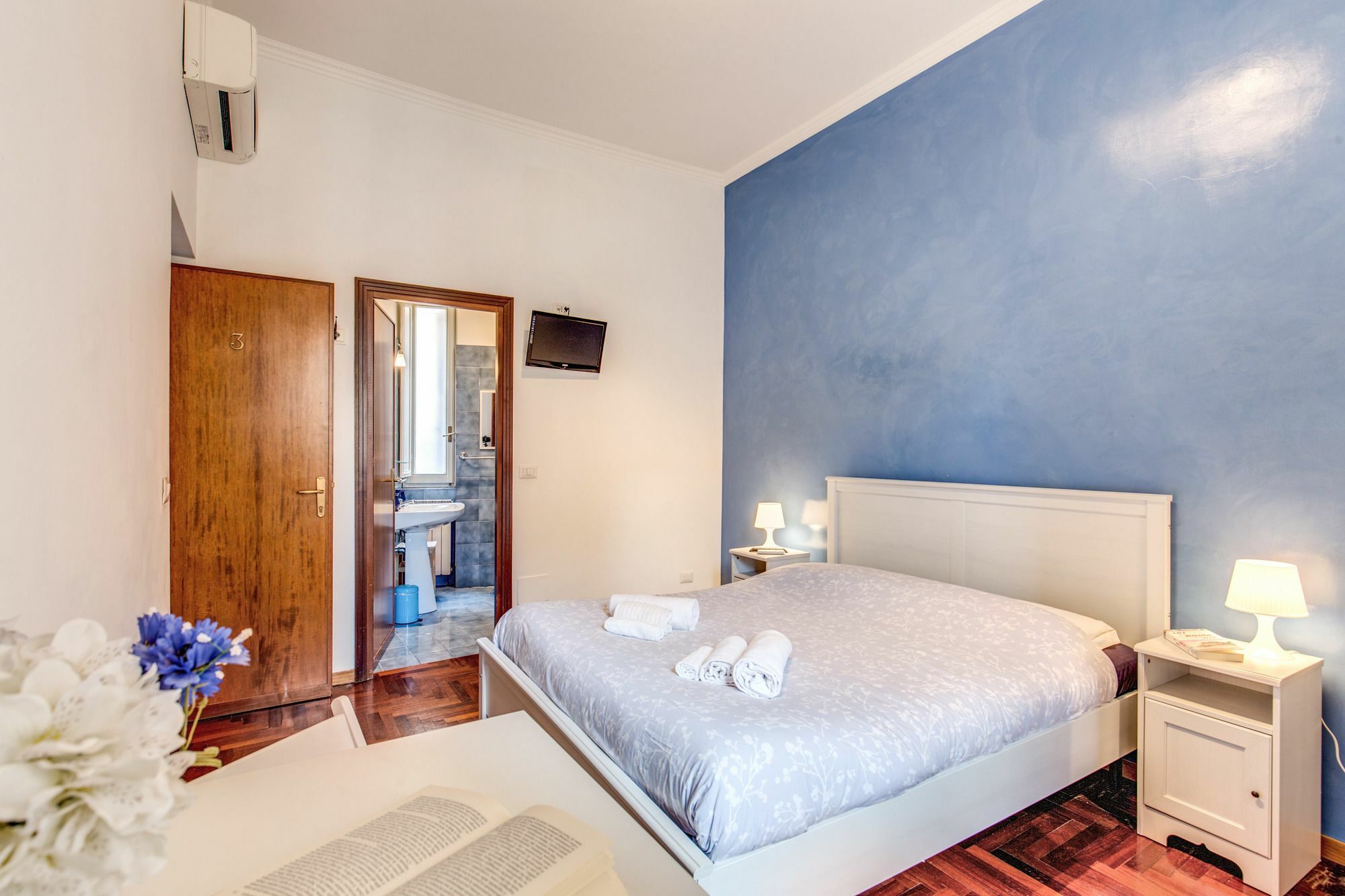Finally In Rome Extérieur photo